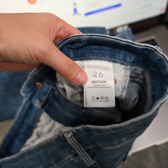 Mother Size 26 The Looker in Graffiti Girl Destroyed Skinny Jean - Picture 5 of 14